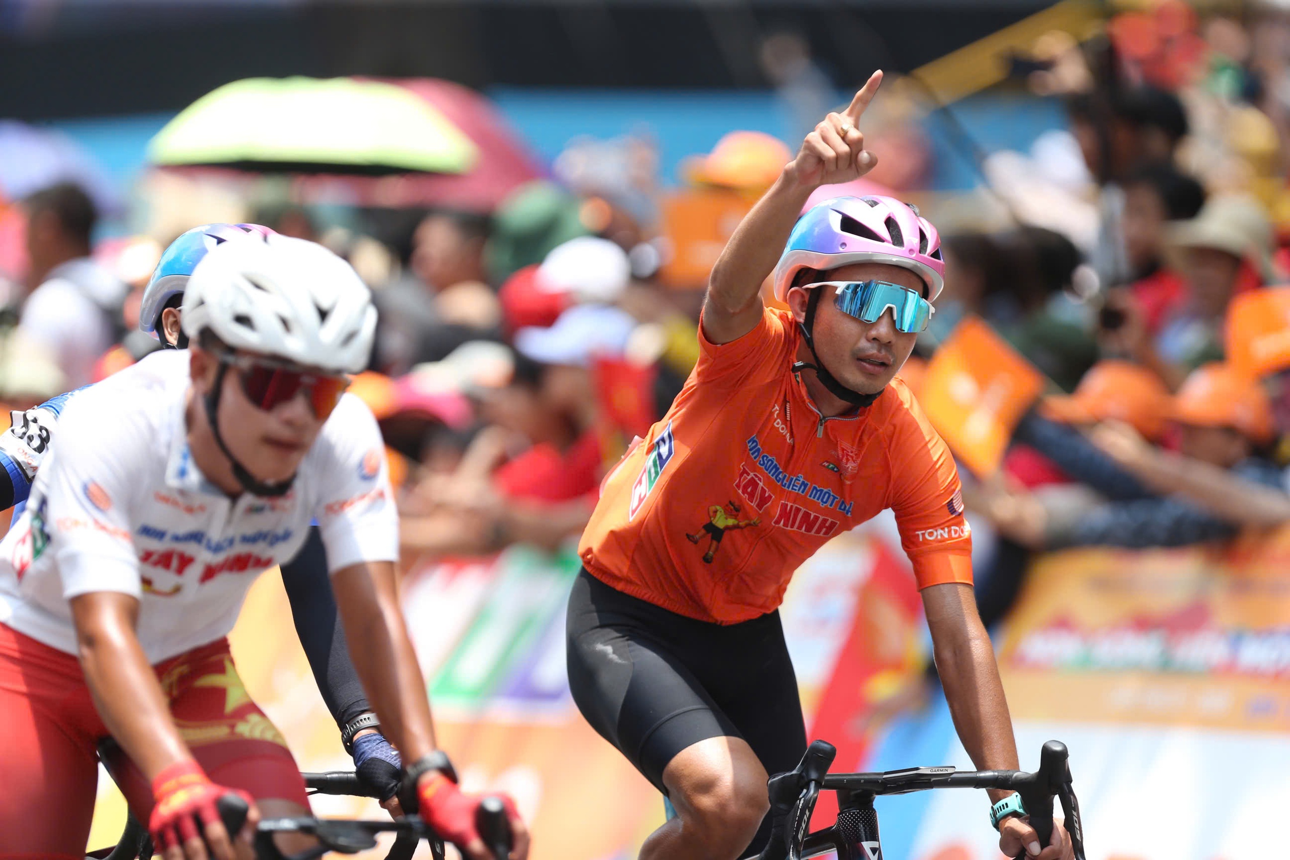 13 ngoại binh ganh đua quyết liệt, chinh phục Cúp xe đạp truyền hình TP.HCM 2026- Ảnh 3. 13 ngoại binh ganh đua quyết liệt, chinh phục Cúp xe đạp truyền hình TP.HCM 2026- Ảnh 3.