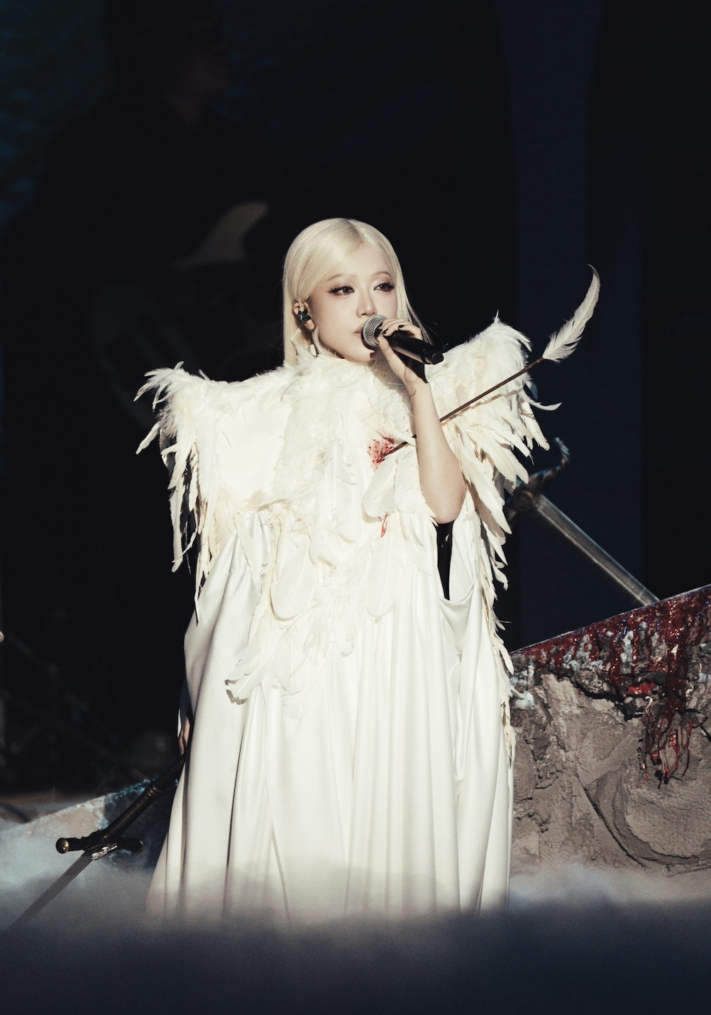 Giữa Một Vạn Tour của Phùng Khánh Linh: Nhỏ mà có võ- Ảnh 2. Giữa Một Vạn Tour của Phùng Khánh Linh: Nhỏ mà có võ- Ảnh 2.