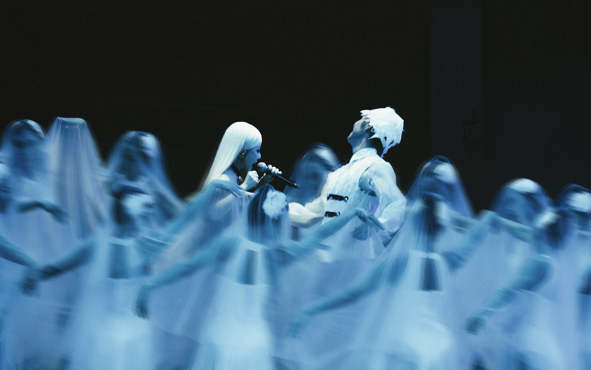 Giữa Một Vạn Tour của Phùng Khánh Linh: Nhỏ mà có võ- Ảnh 3. Giữa Một Vạn Tour của Phùng Khánh Linh: Nhỏ mà có võ- Ảnh 3.