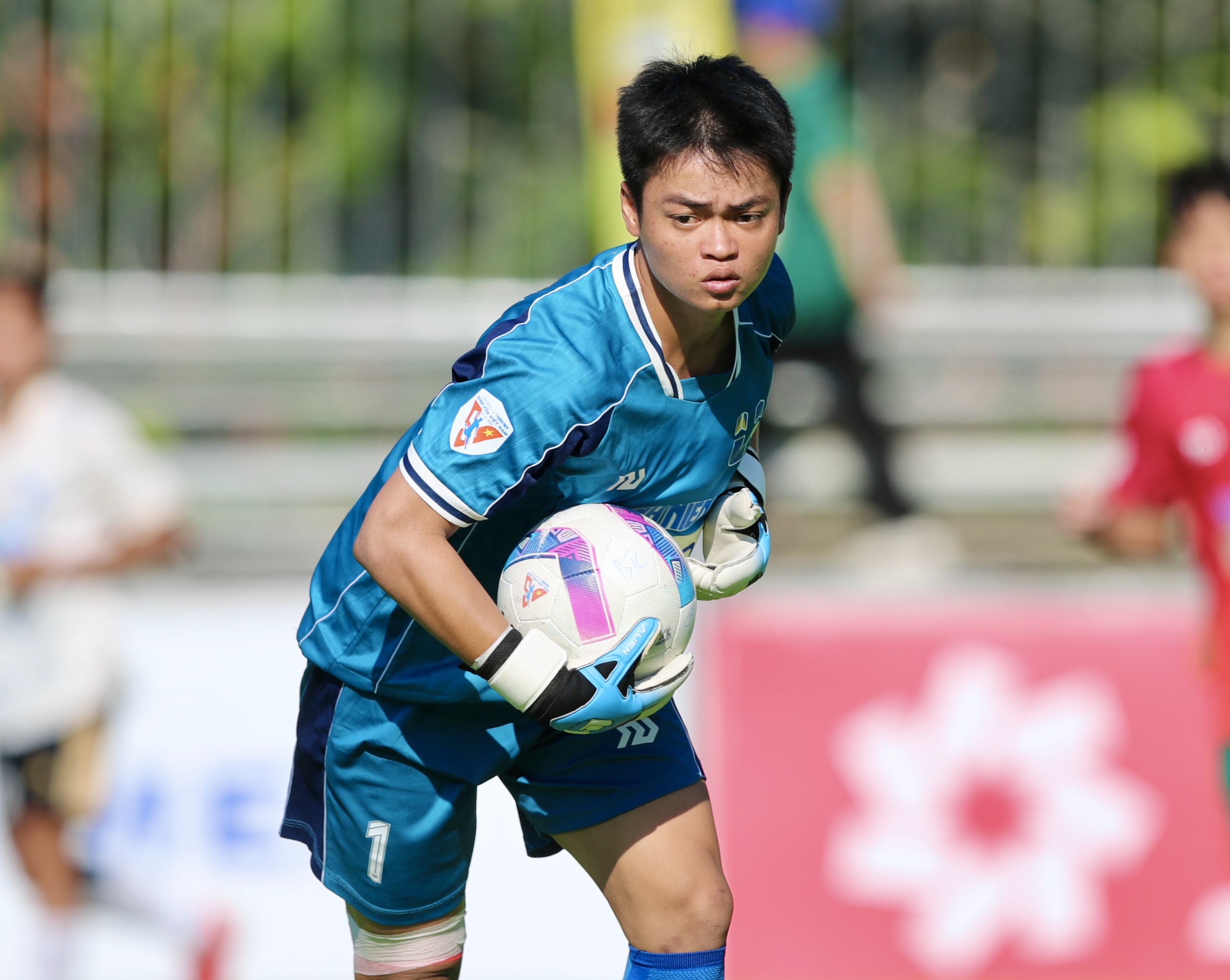 Những tràng pháo tay xứng đáng cho Trường ĐH Công nghiệp TP.HCM- Ảnh 9.