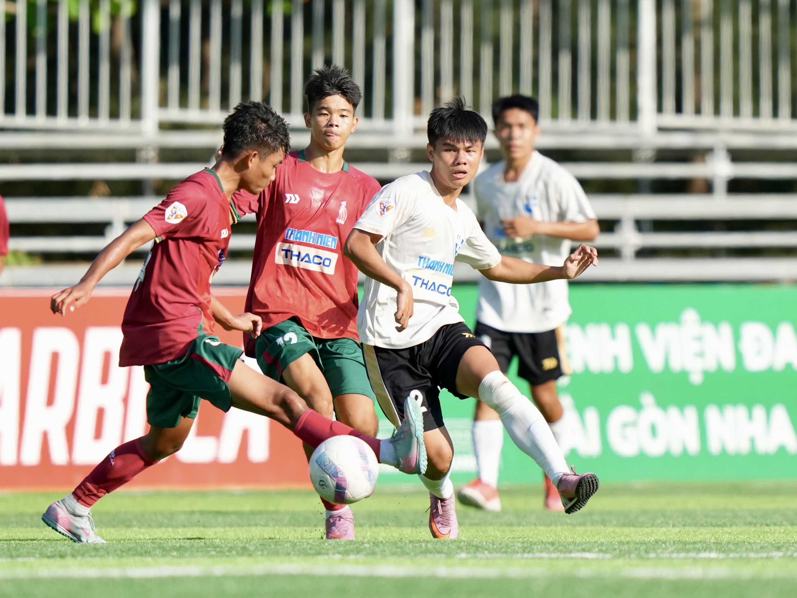 Những tràng pháo tay xứng đáng cho Trường ĐH Công nghiệp TP.HCM- Ảnh 12.