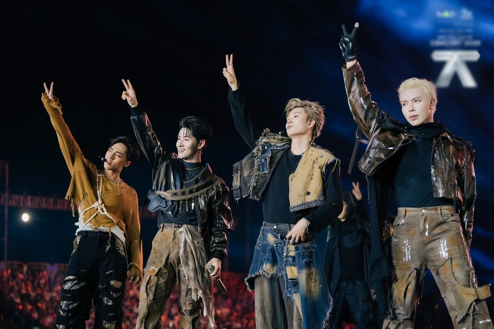 Xôn xao mức giá vé lên tới 50 triệu đồng, concert Anh Trai Say Hi D-9 đang hứa hẹn điều gì?- Ảnh 2.