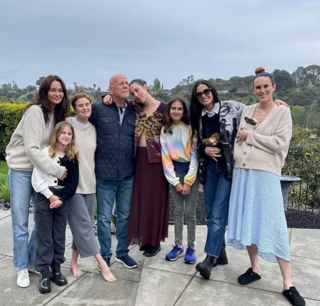 Cặp đôi cư xử văn minh sau ly hôn khiến cả Hollywood ngưỡng mộ - 3