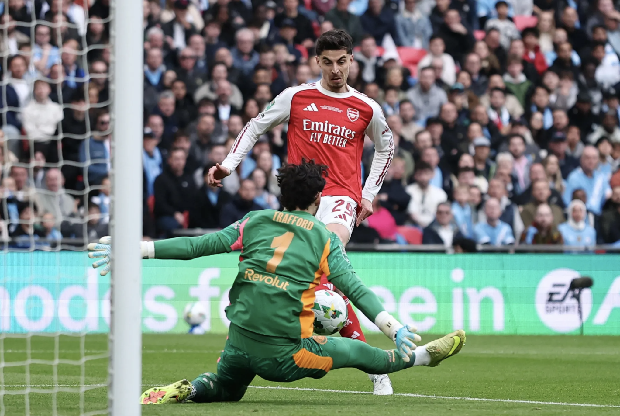 O'Reilly bắn hạ Arsenal, Man City đoạt League Cup thứ 9 3 O'Reilly bắn hạ Arsenal, Man City đoạt League Cup thứ 9 - Ảnh 3.