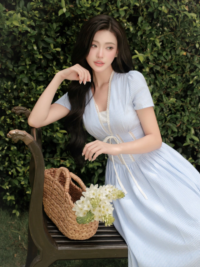 1774224978 243 Bach nguyet quang song o Paris gay sot vi mac