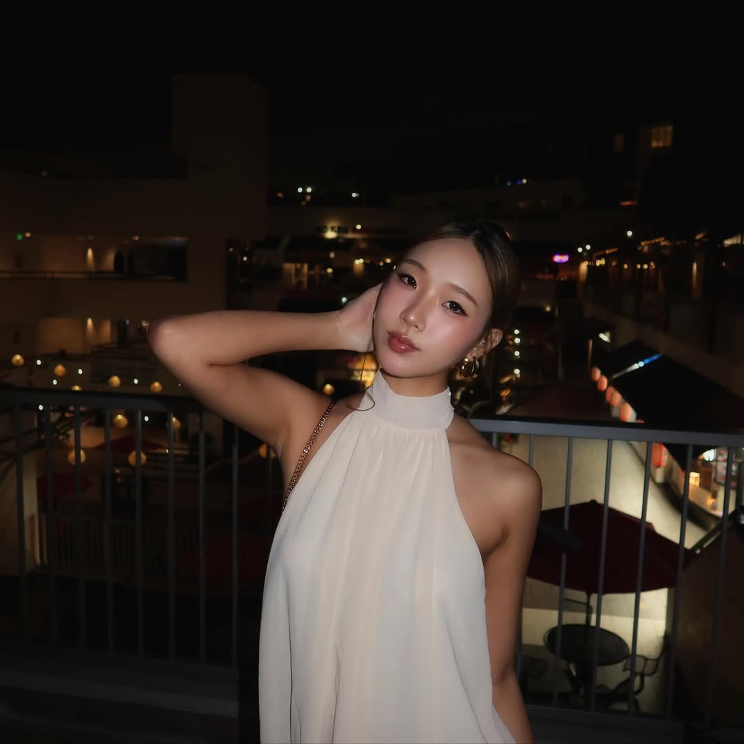 Con gái của MC hàng đầu showbiz lúc nhỏ bị chê kém sắc, giờ lột xác ngoạn mục khiến dân mạng 