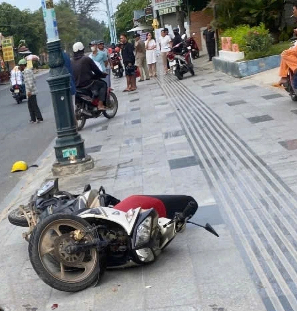 Siết quản lý thuê xe để giữ an toàn cho Mũi Né 4 Siết quản lý thuê xe để giữ an toàn cho Mũi Né - Ảnh 4.