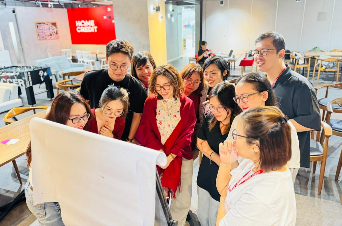 Giám đốc Nhân sự Home Credit: 