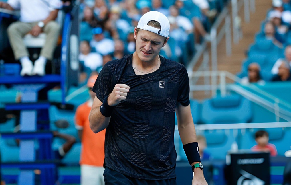 Alcaraz gây thất vọng, dừng bước sớm tại Miami Open - 2