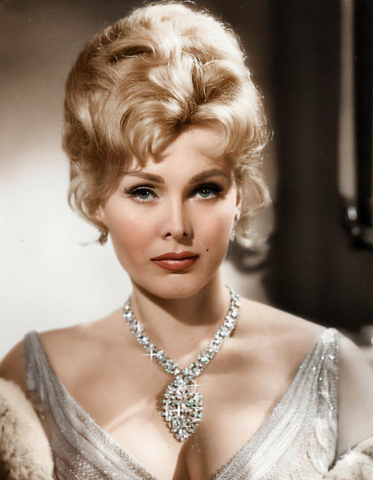 Hoa hậu huyền thoại ly hôn tận 9 lần: 