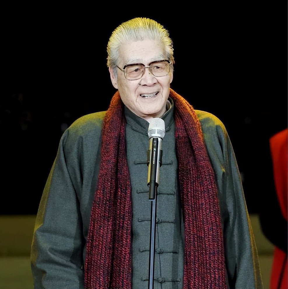 Trên đời có đúng 1 người sáng đi đóng phim, tối làm điệp viên, danh tính thật là bí ẩn lớn nhất showbiz- Ảnh 5.