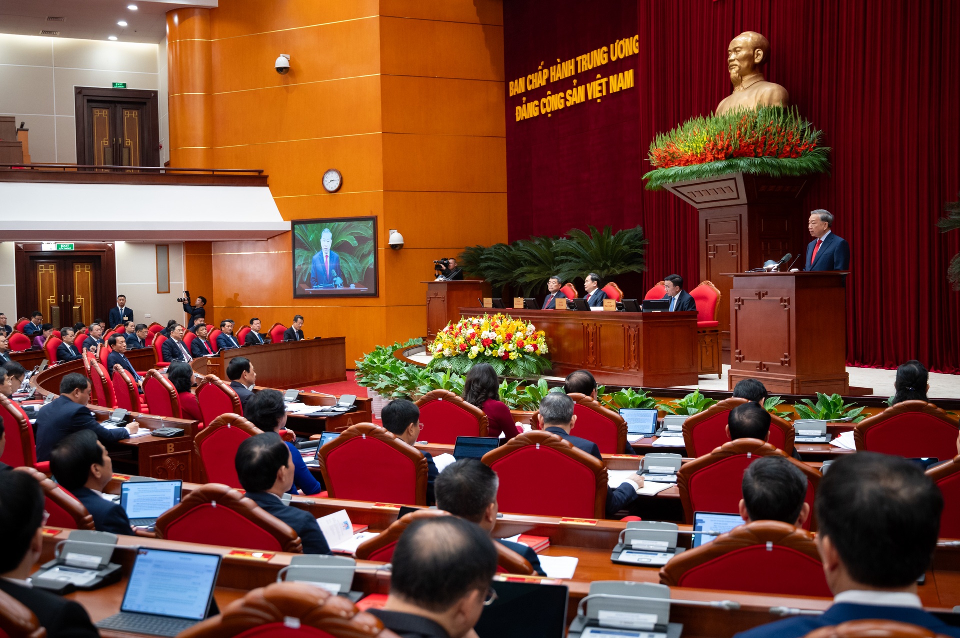 Toàn cảnh Hội nghị Trung ương 2 xem xét nhân sự lãnh đạo cơ quan Nhà nước - 6