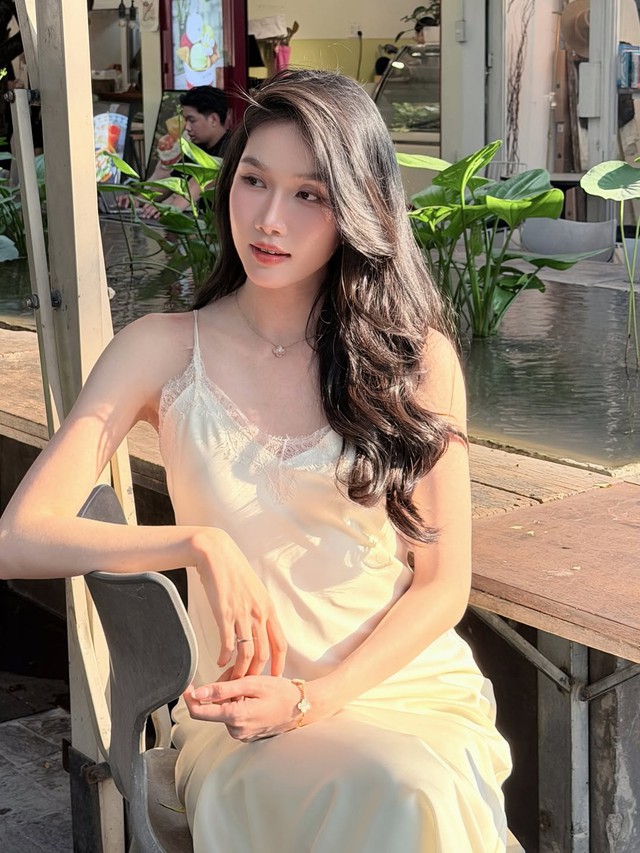 Biến hóa phong cách với đầm hai dây vừa trẻ trung vừa sang- Ảnh 6.