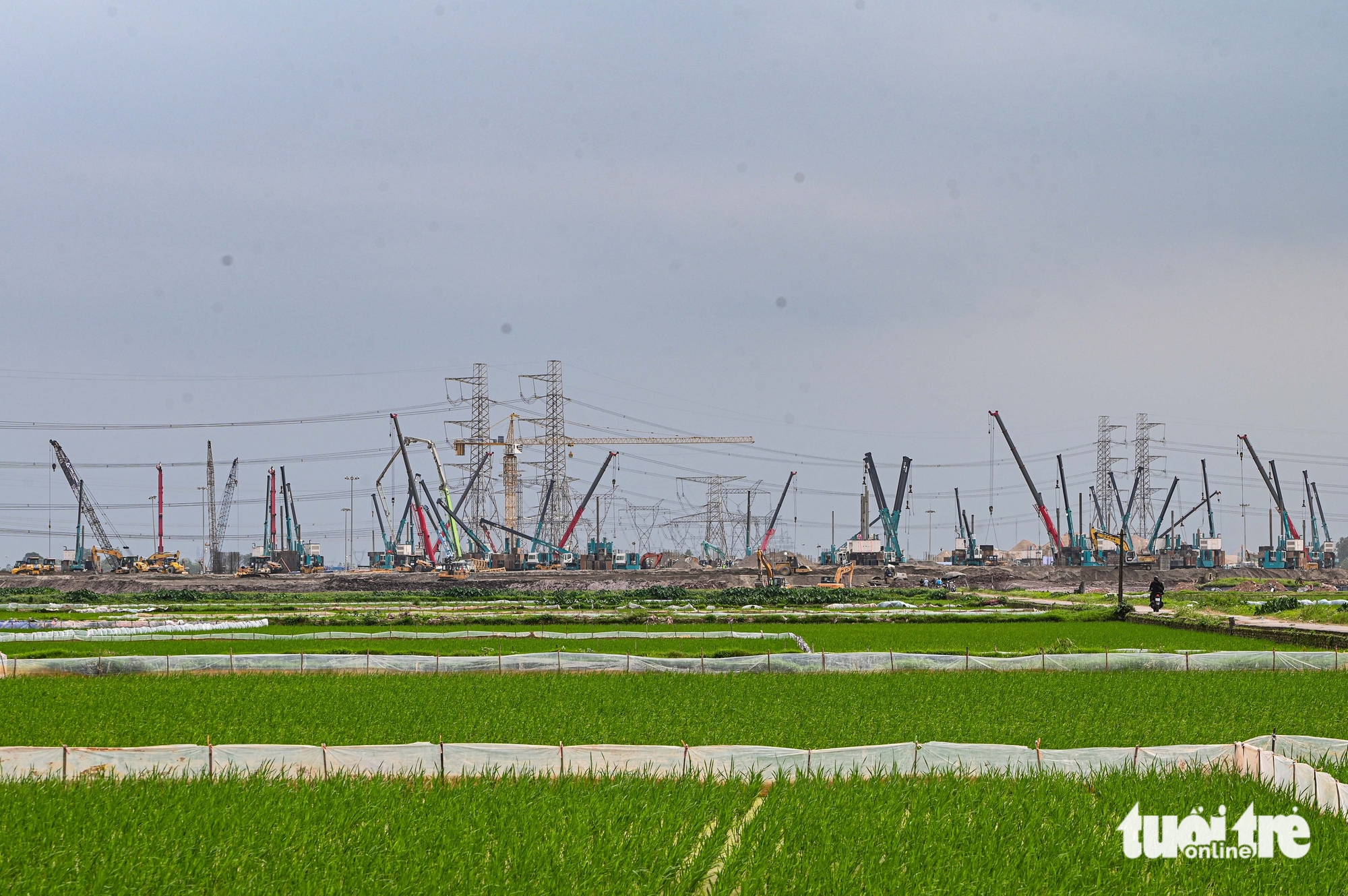 Lộ hình hài sân vận động lớn nhất thế giới ở Hà Nội 3 sân vận động - Ảnh 3.