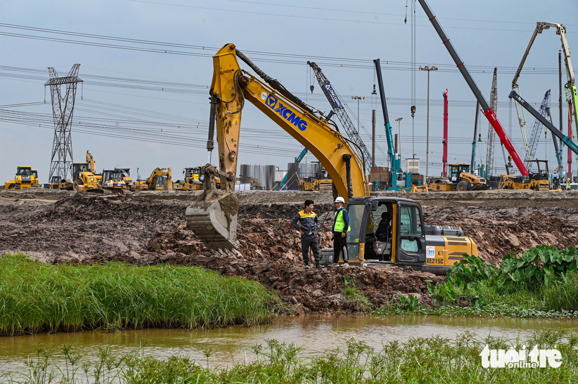 Lộ hình hài sân vận động lớn nhất thế giới ở Hà Nội 8 sân vận động - Ảnh 8.