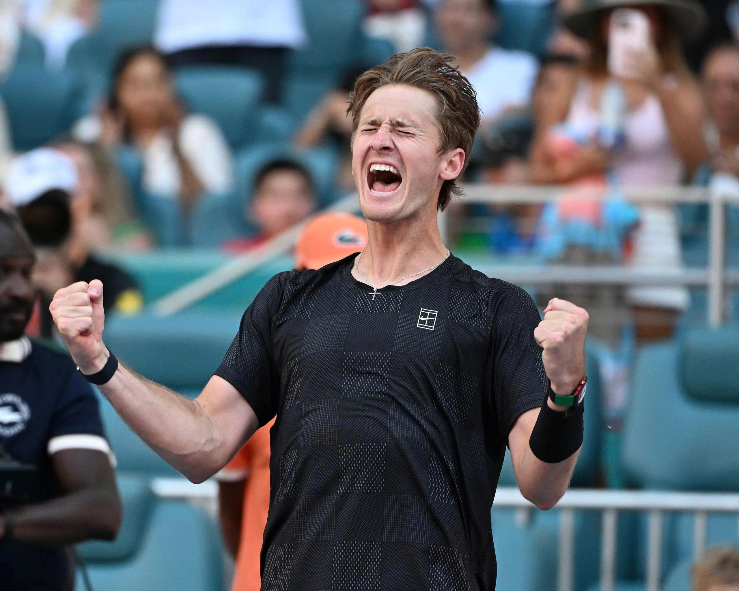 Alcaraz tiếp tục gục ngã tại Giải Miami mở rộng - Ảnh 2.