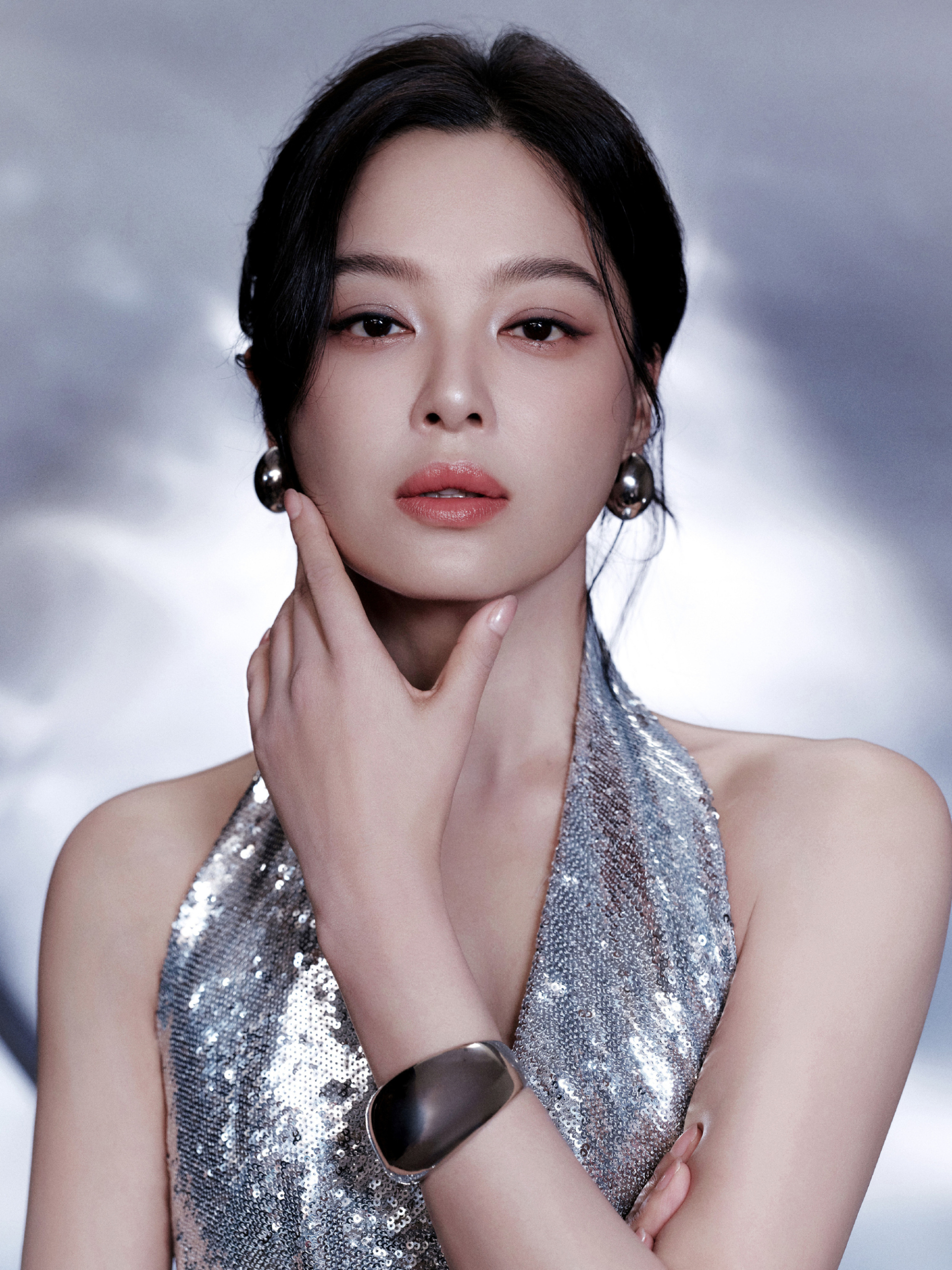 Mỹ nhân phim cung đấu ăn đậu hủ thối vô tư nhả vào tay trợ lý- Ảnh 6.