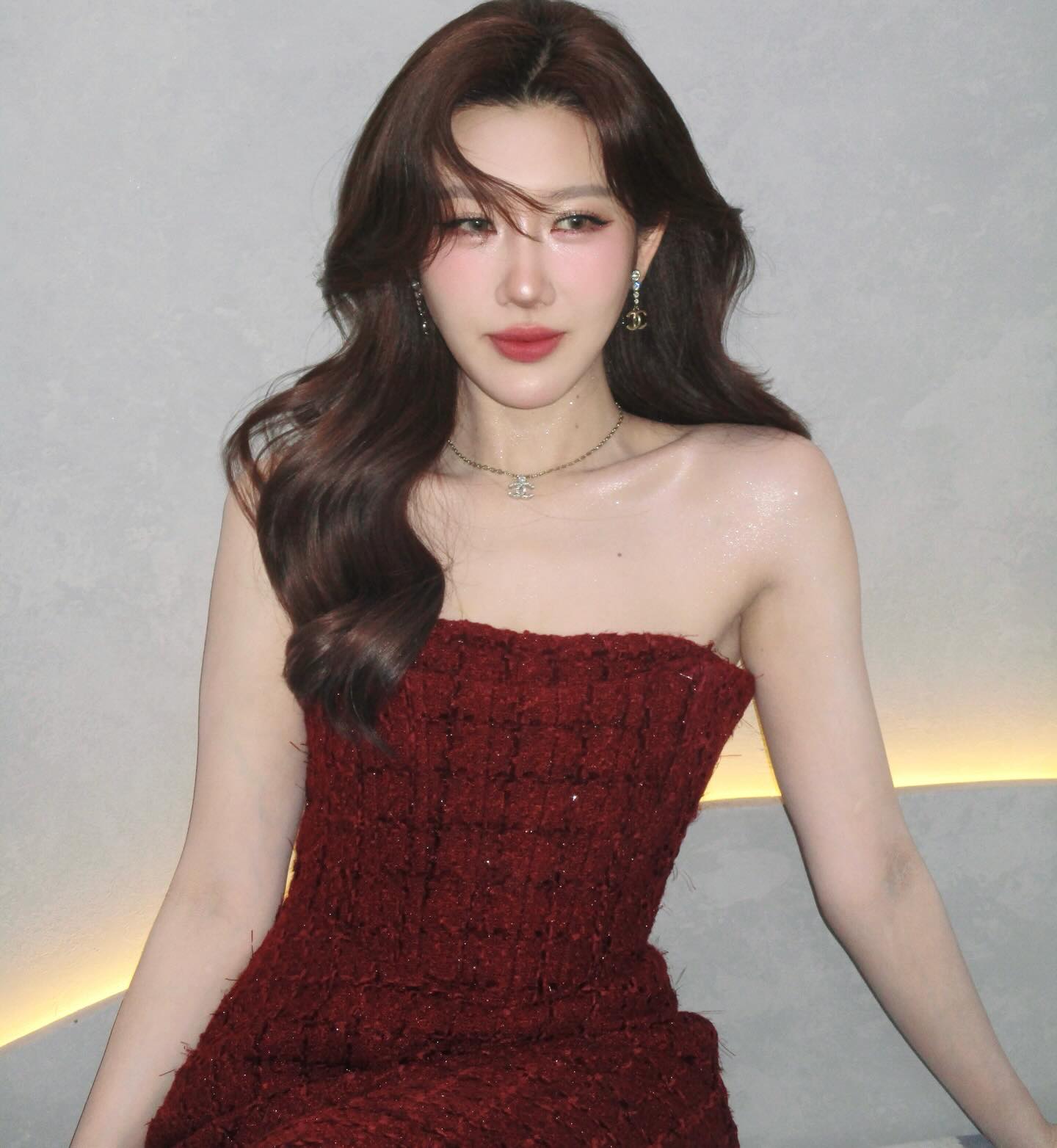 Thúy Ngân ngang hàng với hot TikToker, màn đọ sắc này có khập khiễng quá không?- Ảnh 4.