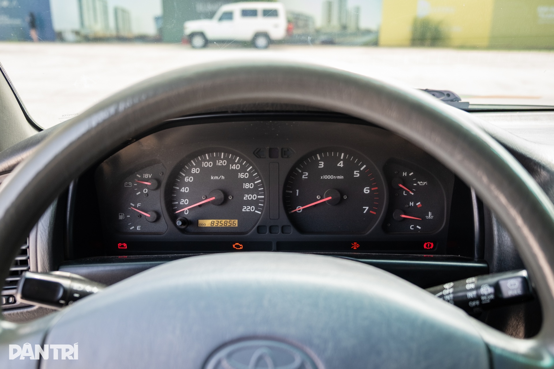 Chiếc Land Cruiser đã chạy gần 850.000km vẫn dùng tốt của bạn trẻ 2000 - 16 Chiếc Land Cruiser đã chạy gần 850.000km vẫn dùng tốt của bạn trẻ 2000 - 16