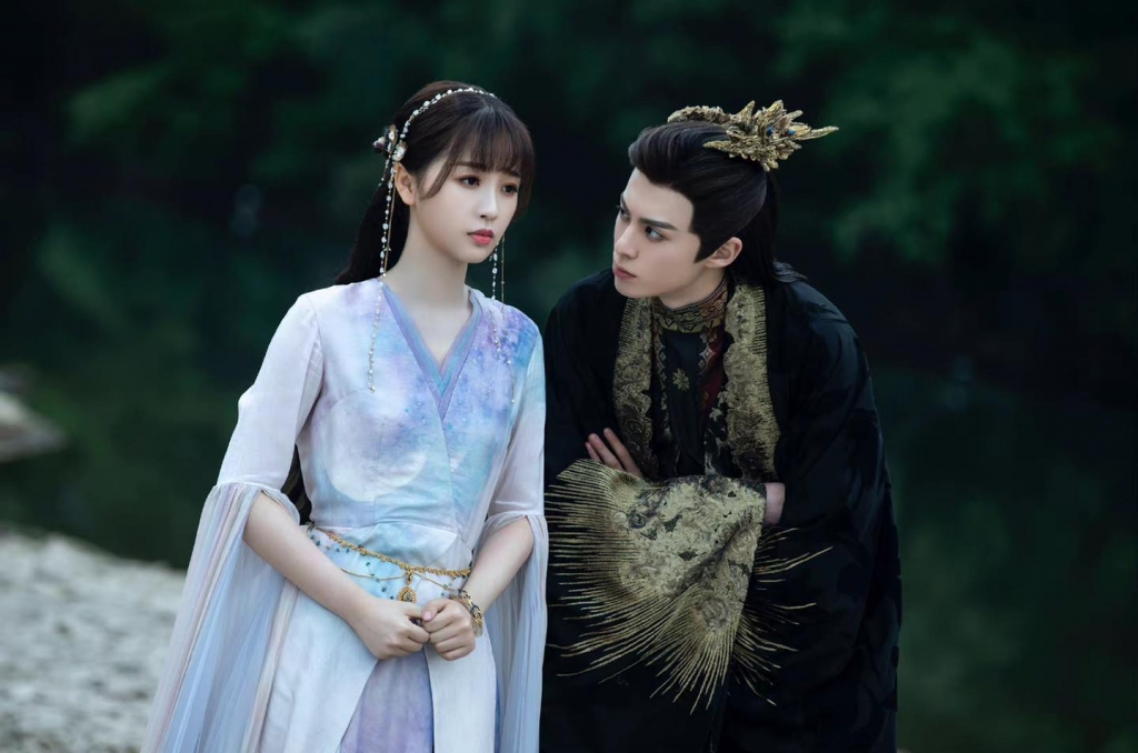 Quá mệt mỏi với Trục Ngọc: Hết ké fame Cổ Thiên Lạc lại giẫm đạp Triệu Lệ Dĩnh, thèm nổi tiếng đến phát điên- Ảnh 2.