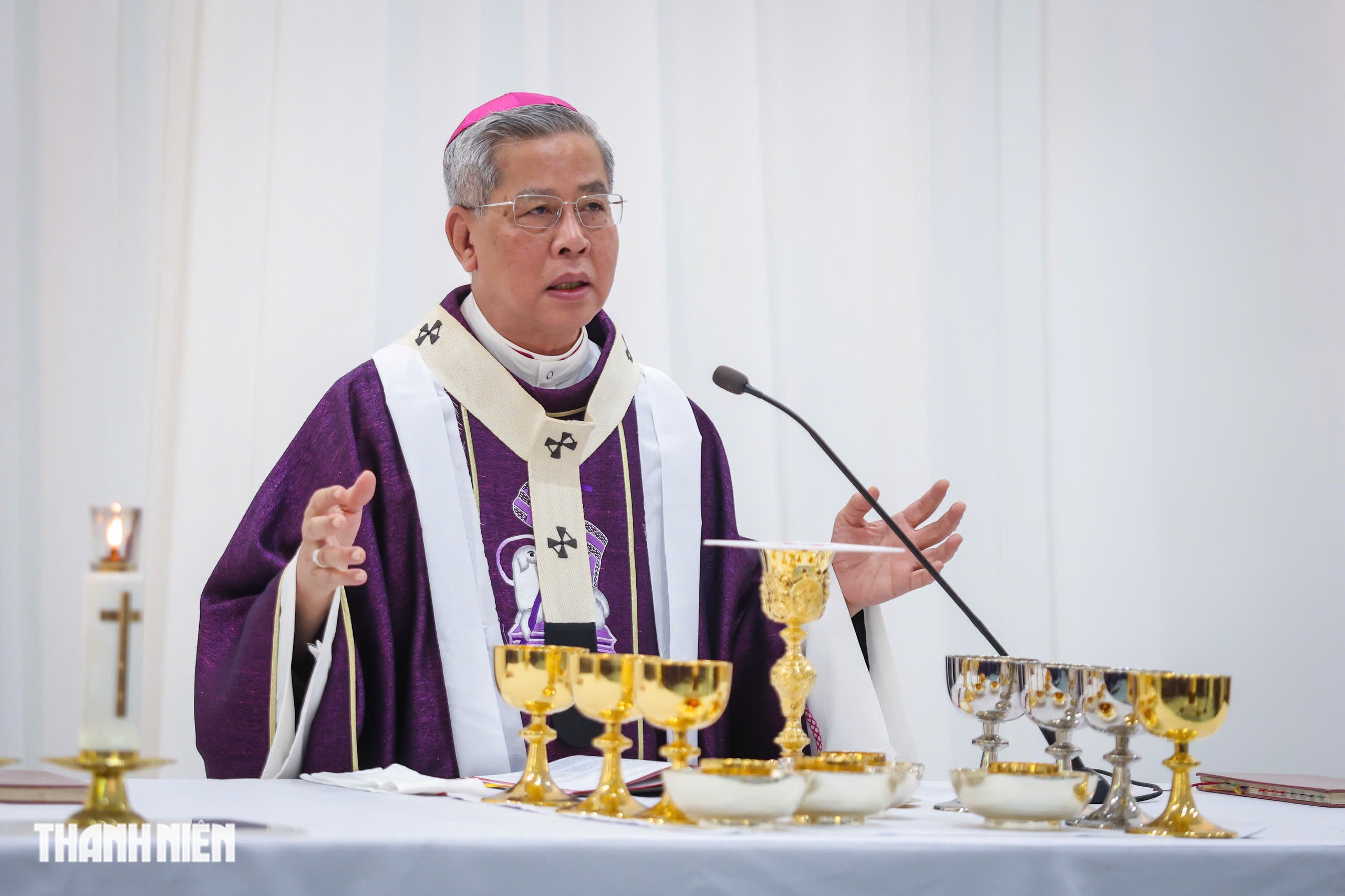 Trang nghiêm nghi thức tẩn liệm Đức Hồng y Gioan Baotixita Phạm Minh Mẫn- Ảnh 9. Trang nghiêm nghi thức tẩn liệm Đức Hồng y Gioan Baotixita Phạm Minh Mẫn- Ảnh 9.