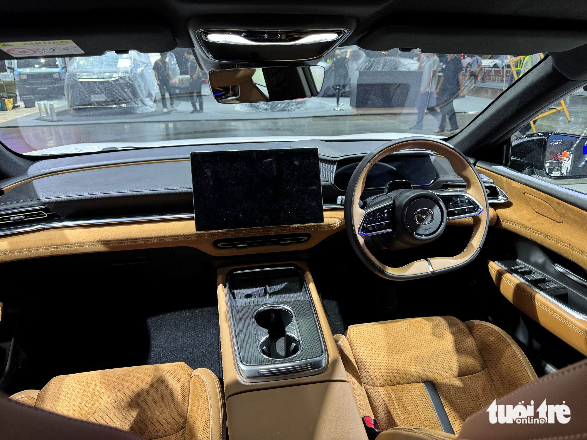 Ngắm xe điện Mazda 6e đấu Camry: Chạy tới 600km/sạc, có cả bản không cần lo tìm trạm sạc 4 Mazda 6e - Ảnh 7.