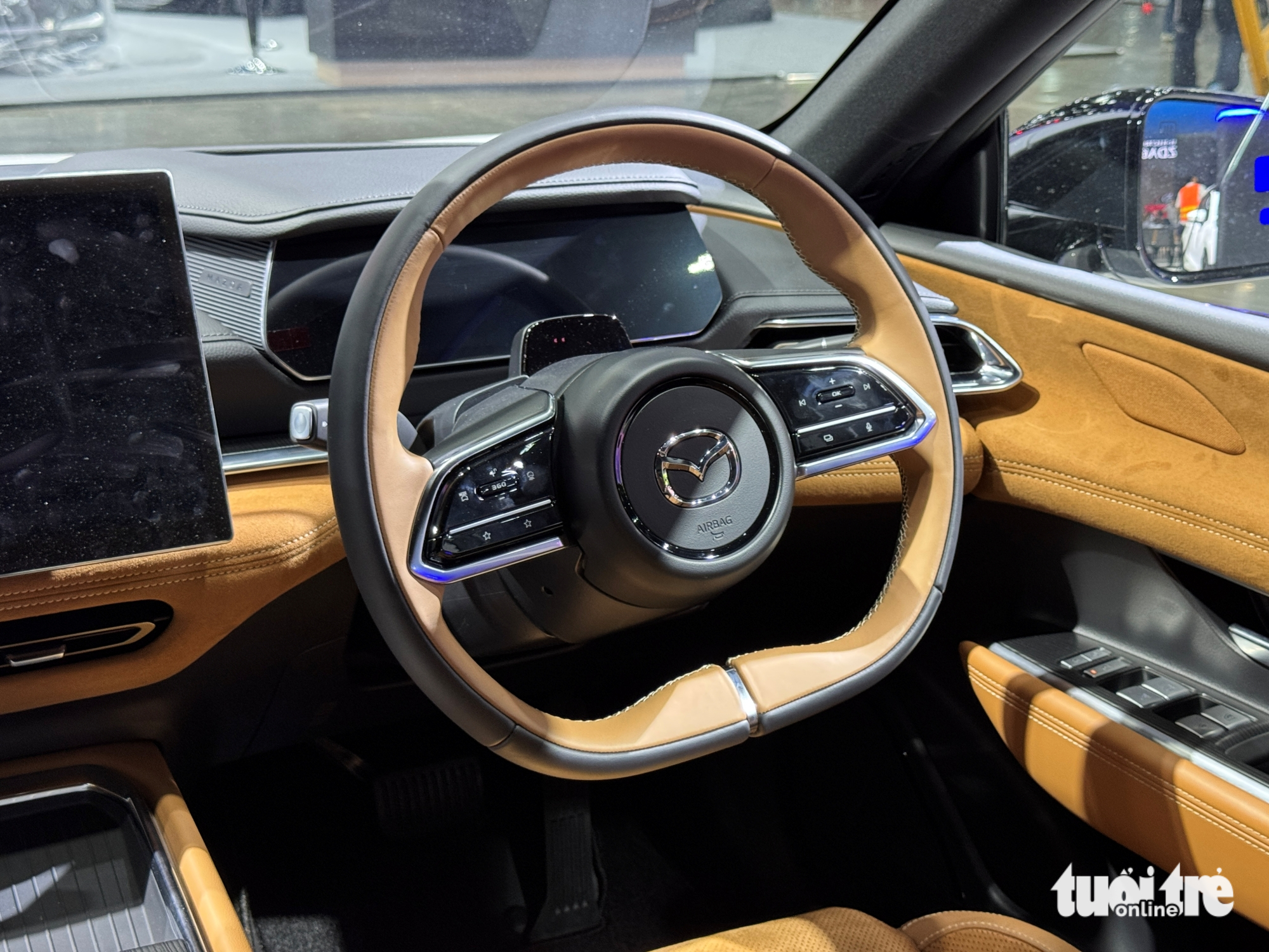 Ngắm xe điện Mazda 6e đấu Camry: Chạy tới 600km/sạc, có cả bản không cần lo tìm trạm sạc 5 Mazda 6e - Ảnh 8.