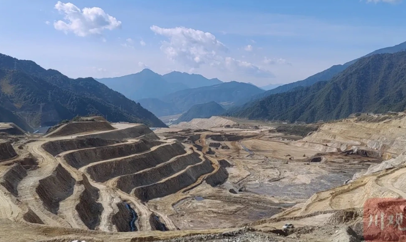 Không cần khoan sâu, phát hiện mỏ ‘kho báu’ gần 10 triệu tấn, trị giá lên đến 200 tỷ USD, chứa một yếu tố cực quan trọng để khai thác dầu khí- Ảnh 2.