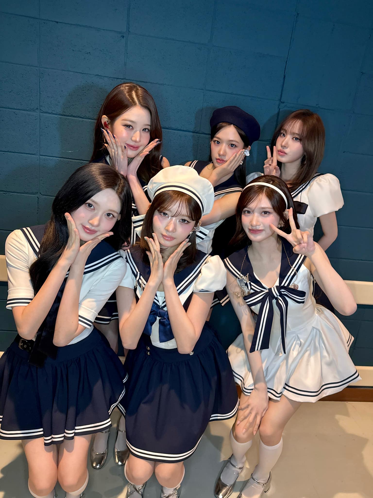 Cả nhóm mỹ nhân bị đối xử bất công để làm nền cho công chúa Kpop: Nổi bật đâu không thấy, lộ cả tá khuyết điểm- Ảnh 9.