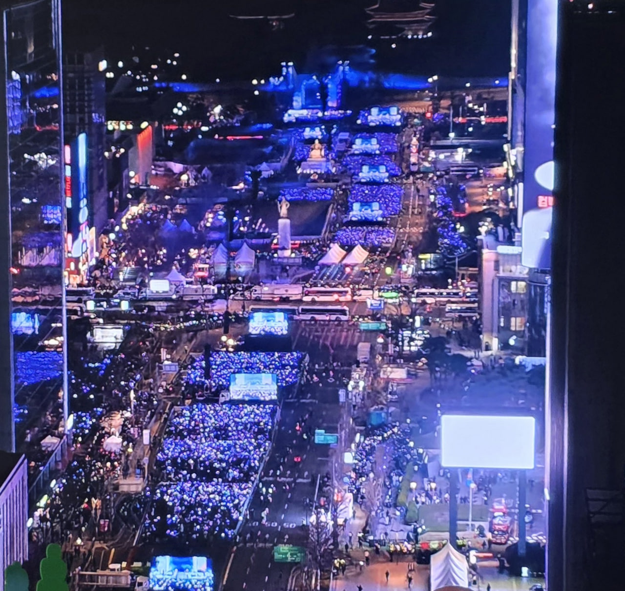 Sự ảo tưởng của HYBE và con số 260.000 người làm BTS bị chế giễu- Ảnh 4.