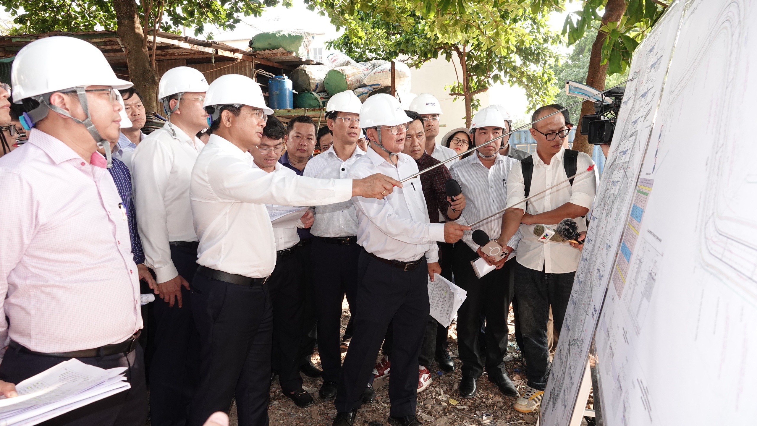 Ông Nguyễn Văn Được tái đắc cử Chủ tịch UBND TP.HCM- Ảnh 3.