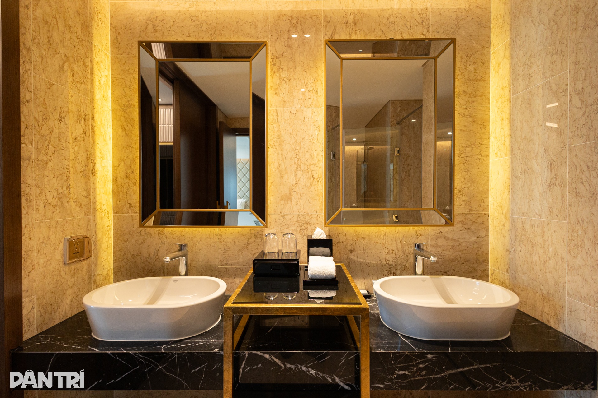 Penthouse 200 triệu đồng/tháng ở Hồ Tây và luật riêng của giới thượng lưu - 8