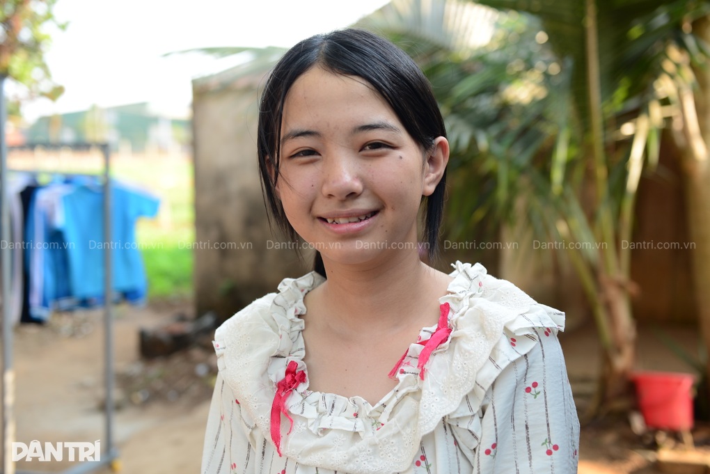 Cuộc sống đảo lộn vì bị ghép hình là mẹ bé gái 16 tuổi nuôi 3 em ở Lâm Đồng - 4