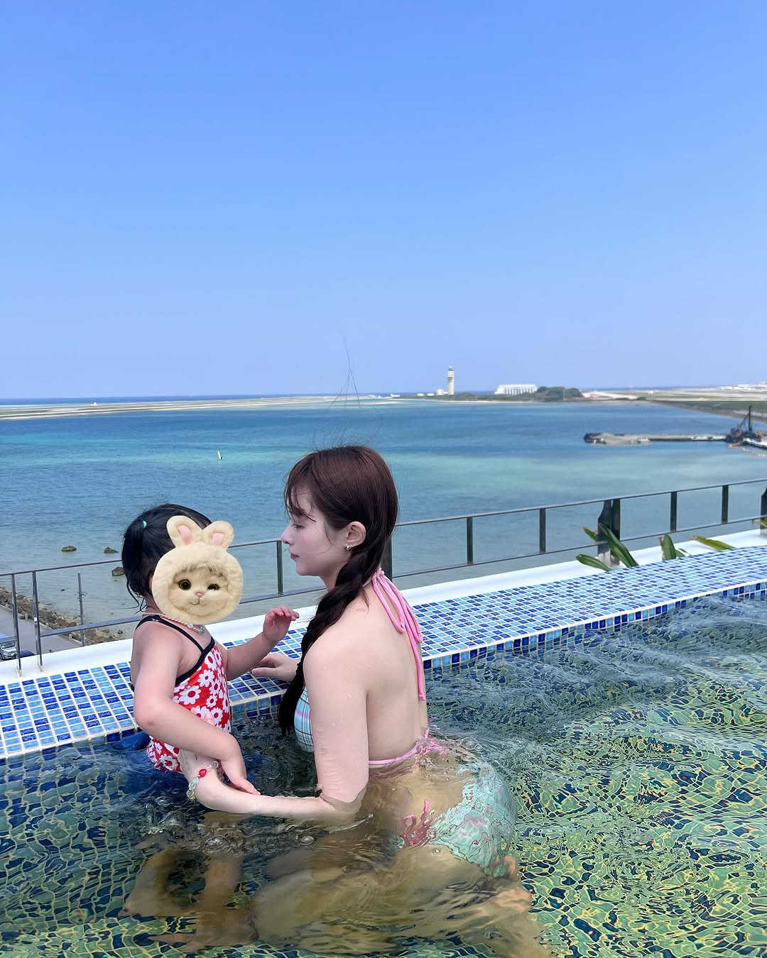 Nữ ca sĩ gen Z bí mật sinh 2 con không cho cả nước biết, đẻ con đầu lòng khi mới 22 tuổi- Ảnh 2.