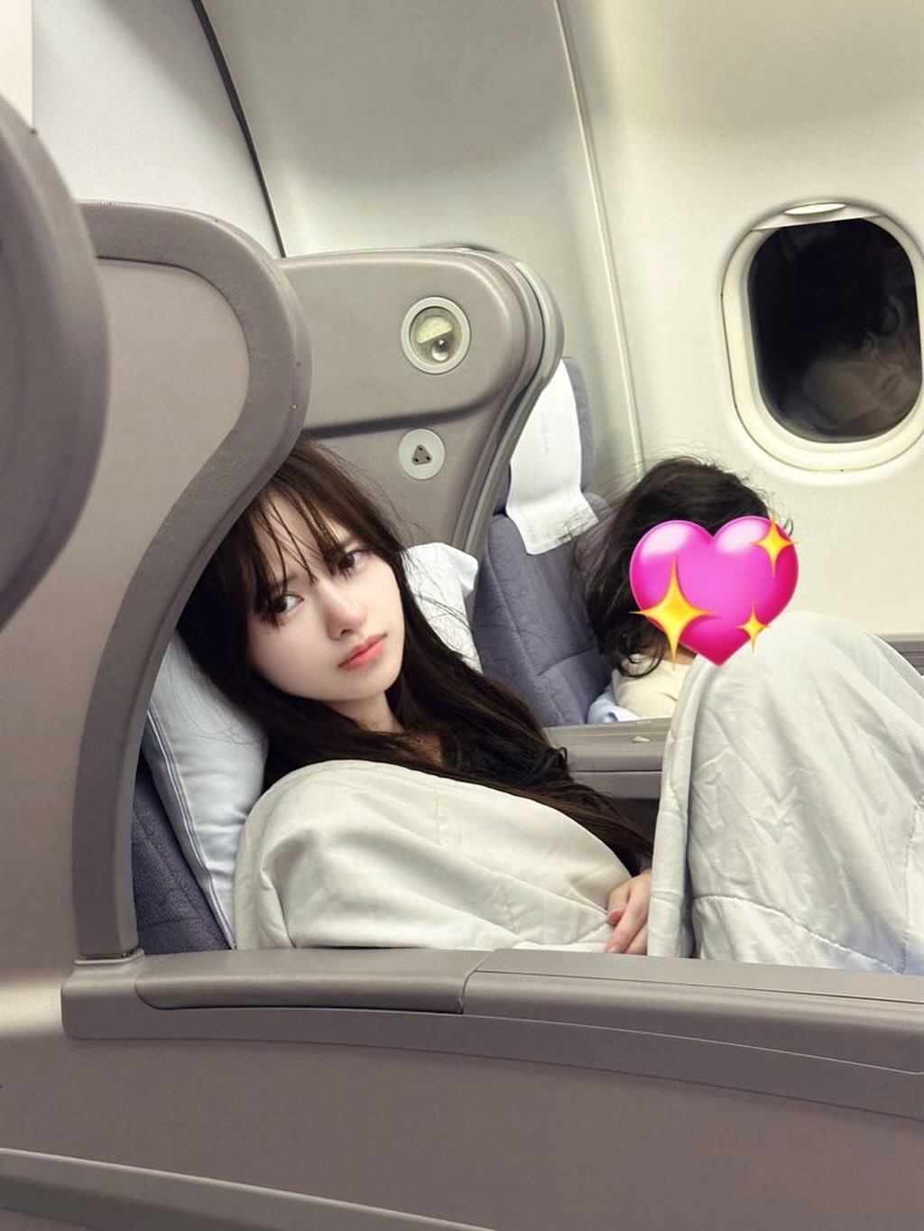 Nữ ca sĩ gen Z bí mật sinh 2 con không cho cả nước biết, đẻ con đầu lòng khi mới 22 tuổi- Ảnh 3.