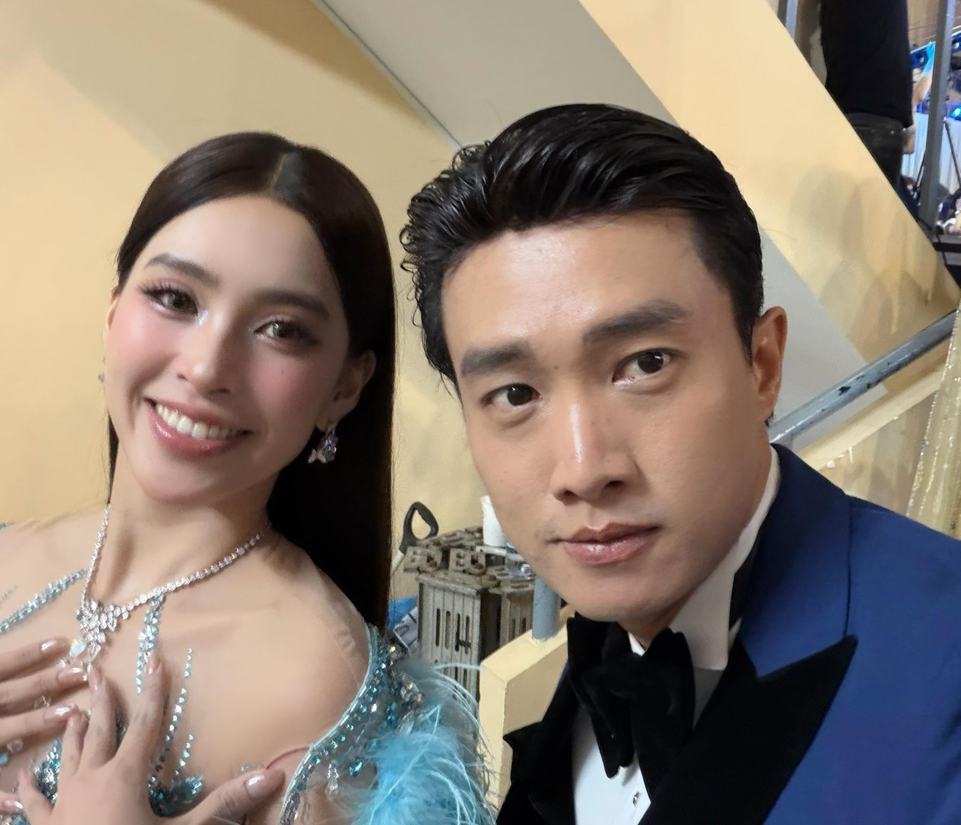 Tổng tài Quốc Trường lộ mặt toàn mụn thâm trên sóng trực tiếp- Ảnh 2.