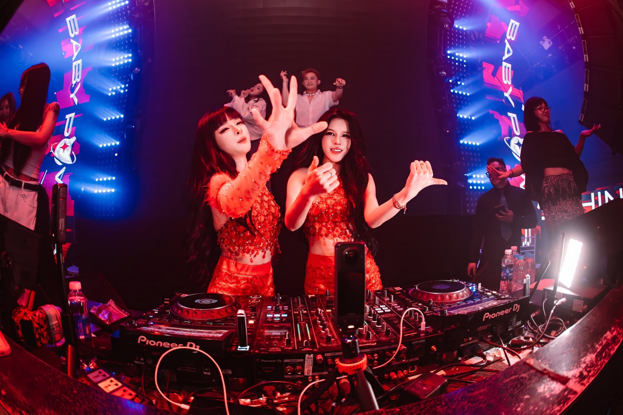 Baby Power ra mắt nhóm nhạc DJ gồm hai thành viên 4 baby-power-debut-single-1-1774772786.jpg