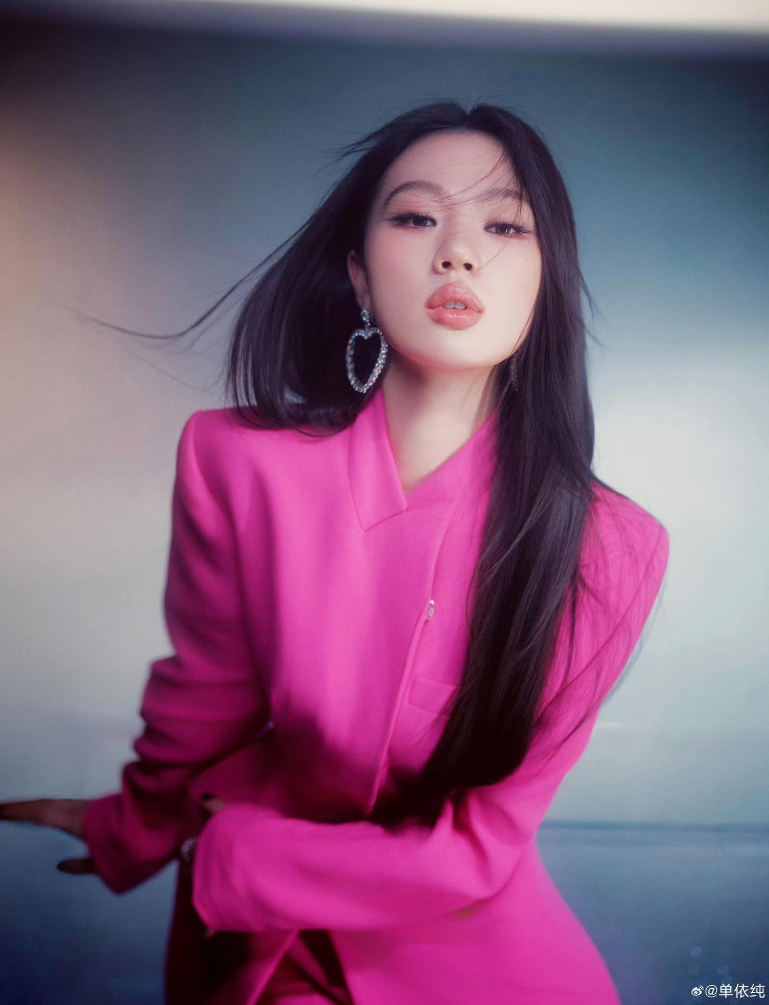 Nữ ca sĩ bị ghét nhất showbiz hiện tại: Không được cấp phép còn phá nát bản gốc vì hát dở, dân tình khuyên “nên biết ngại”- Ảnh 3.