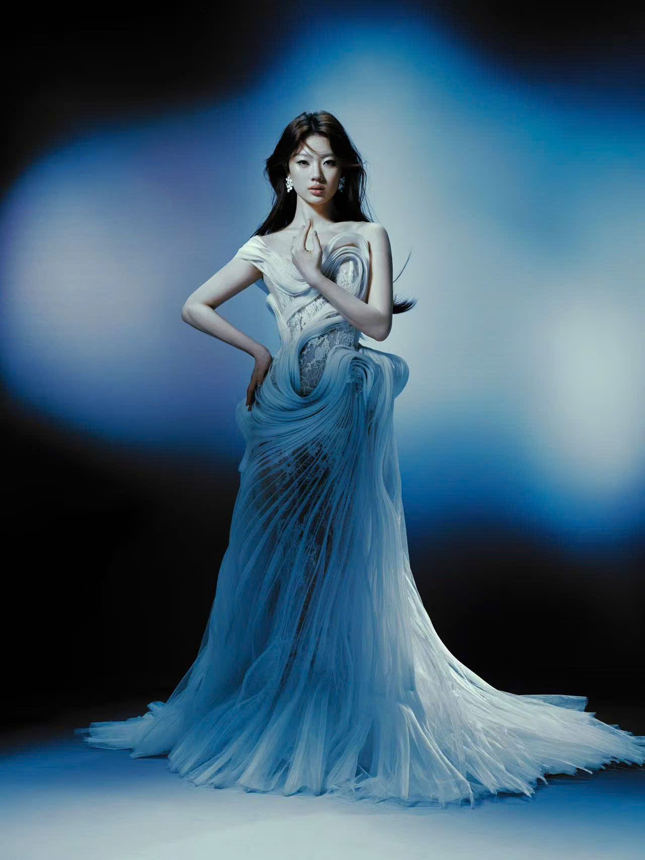 Nữ ca sĩ bị ghét nhất showbiz hiện tại: Không được cấp phép còn phá nát bản gốc vì hát dở, dân tình khuyên “nên biết ngại”- Ảnh 4.