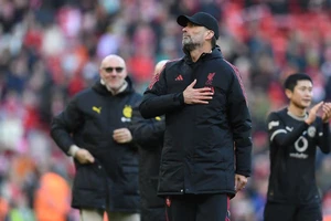 Klopp xác nhận ngày trở lại Liverpool