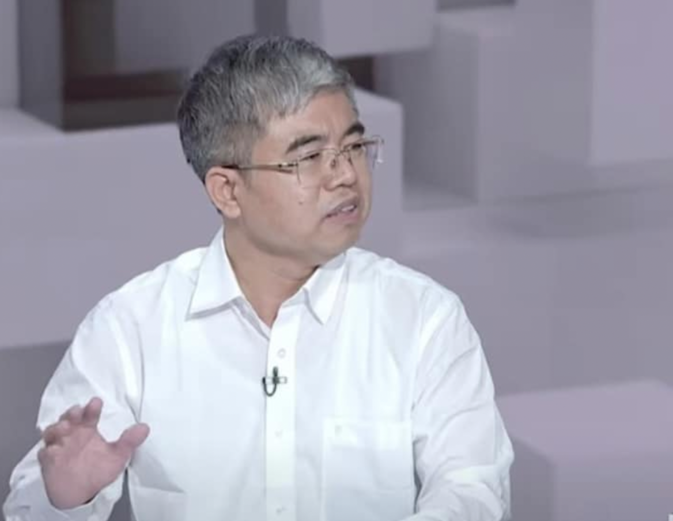 Mua vàng rồi nhận giấy hẹn: Rủi ro pháp lý trong giao dịch 'tiền trao...cháo hẹn múc'- Ảnh 2.