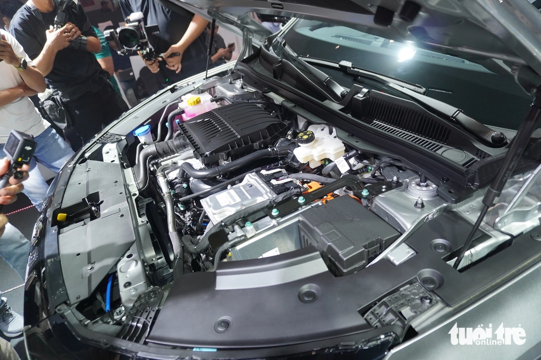 Omoda C5 SHS ra mắt Việt Nam: Máy hybrid đấu Toyota Corolla Cross, giá từ 599 triệu có điều kiện - Ảnh 12.