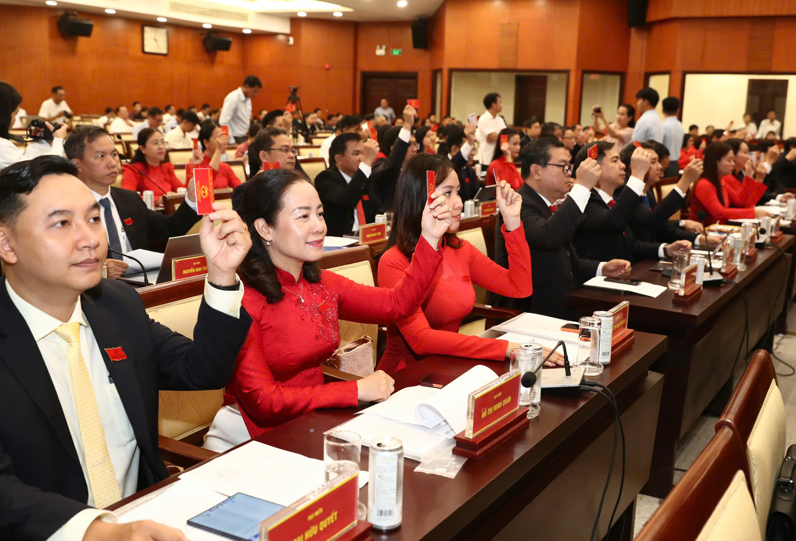 Toàn cảnh kỳ họp thứ nhất HĐND TPHCM nhiệm kỳ 2026-2031 - Ảnh 19.