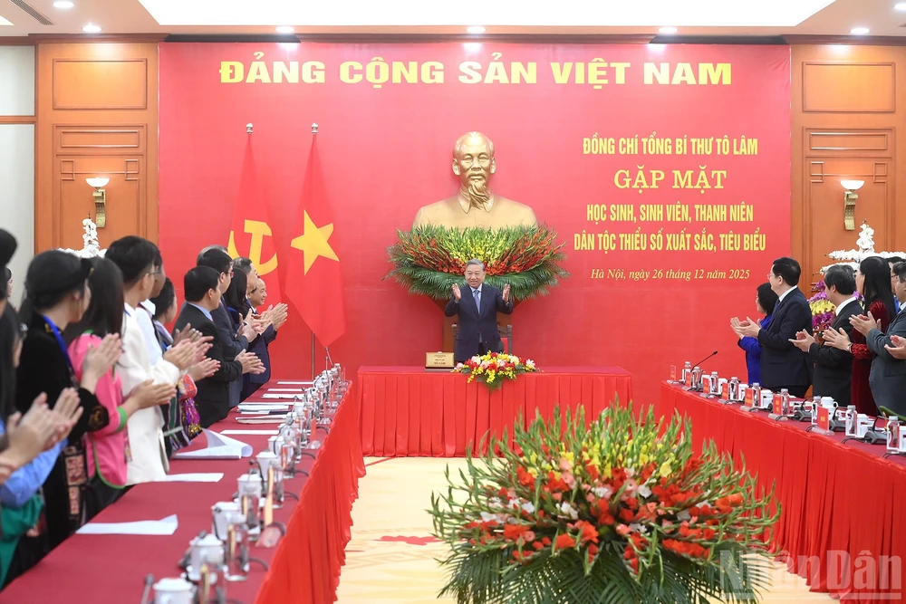 Tổng Bí thư Tô Lâm chủ trì buổi gặp mặt đại biểu học sinh, sinh viên, thanh niên dân tộc thiểu số xuất sắc, tiêu biểu, đại diện cho tuổi trẻ các dân tộc thiểu số trên khắp mọi miền Tổ quốc. Ảnh: NHÂN DÂN thong-diep-cua-tong-bi-thu-to-lam-gui-den-thanh-nien-viet-nam-1.jpg