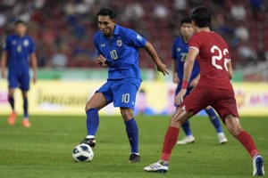 Tiền đạo Dangda rút lui, tuyển Thái Lan lo lắng