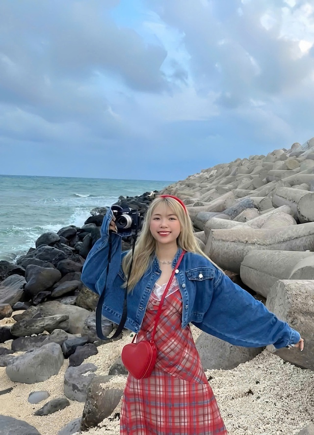 Túi trái tim, phụ kiện nhỏ mang sức hút lớn- Ảnh 7. Túi trái tim, phụ kiện nhỏ mang sức hút lớn- Ảnh 7.