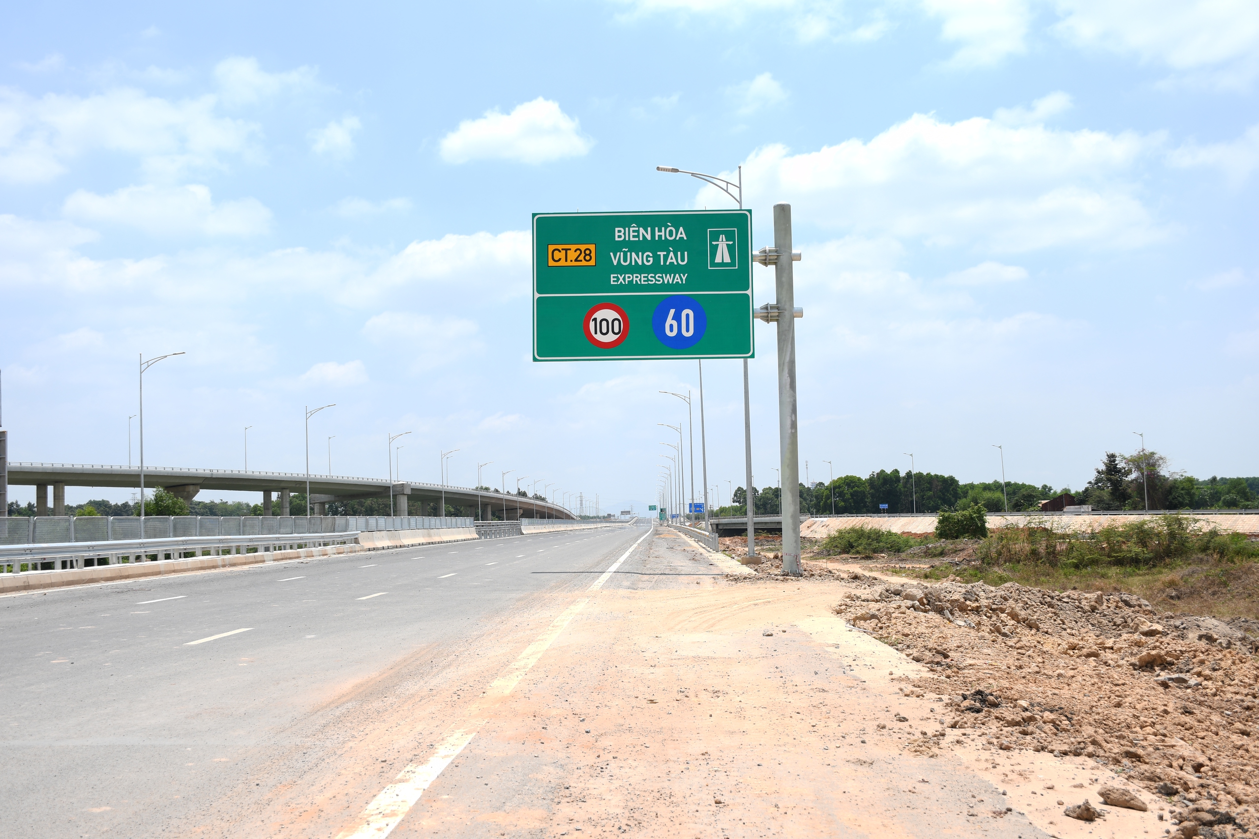 Cao tốc Biên Hòa - Vũng Tàu hoãn khai thác tạm đến tháng 4 , 2026 - Ảnh 5.