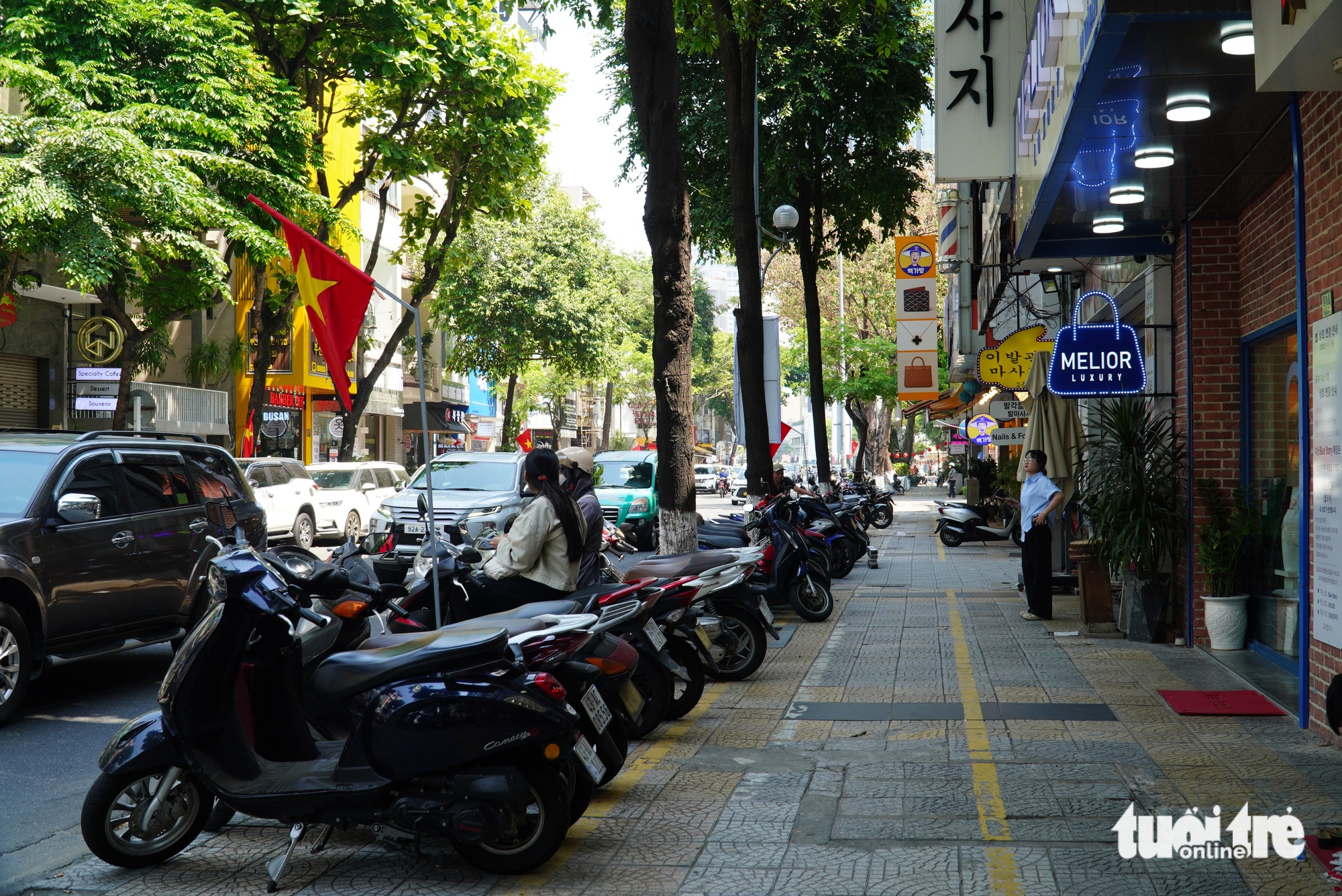 Vỉa hè - Ảnh 2.