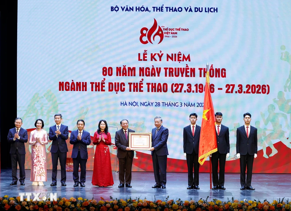 tong-bi-thu-du-le-ky-niem-80-nam-ngay-truyen-thong-nganh-the-duc-the-thao3.jpg