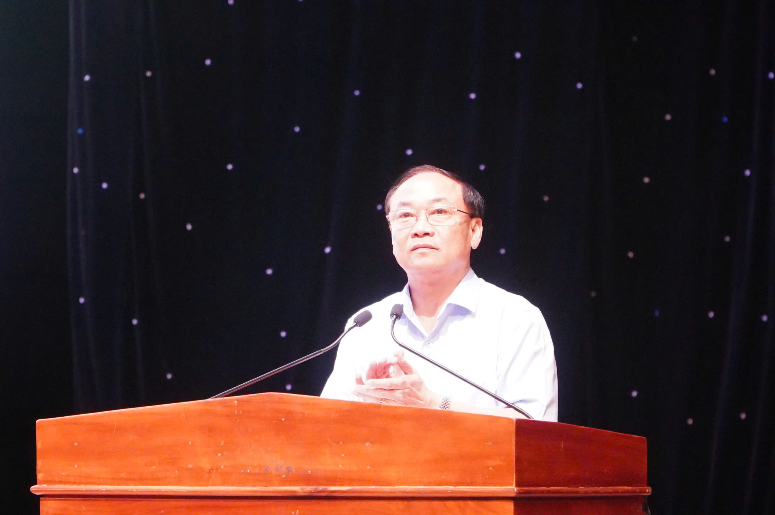 Gia Lai có hơn 2.000 khu vực bỏ phiếu đạt 100% cử tri đi bầu cử 4 Gia Lai có hơn 2.000 khu vực bỏ phiếu đạt 100% cử tri đi bầu cử - Ảnh 4.